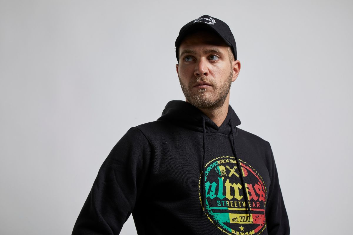 Hoodie Ultras Streetwear Reggae Black